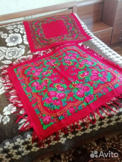 Платок шерстяной