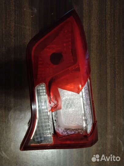 Продам фонарь задний правый на Киа Рио 3