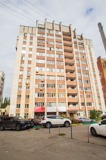 3-к. квартира, 74 м², 3/12 эт.