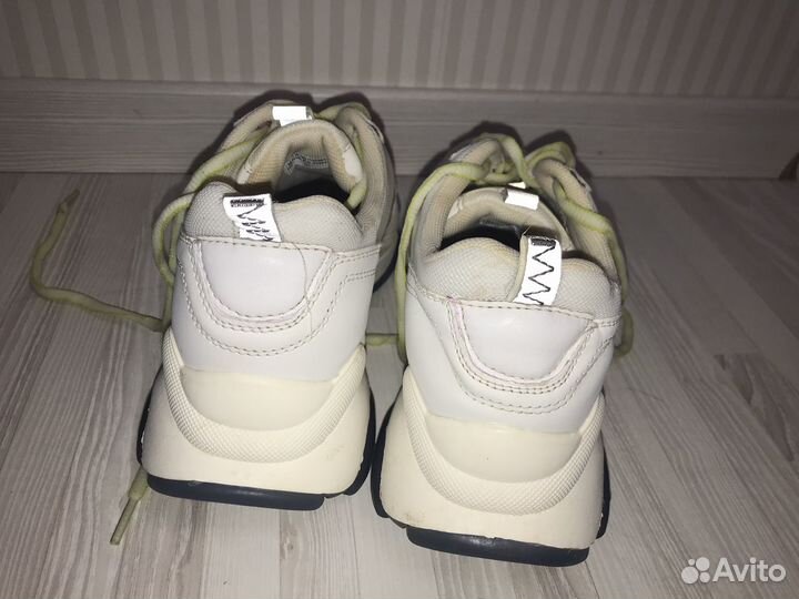 Кроссовки benetton 36 размер