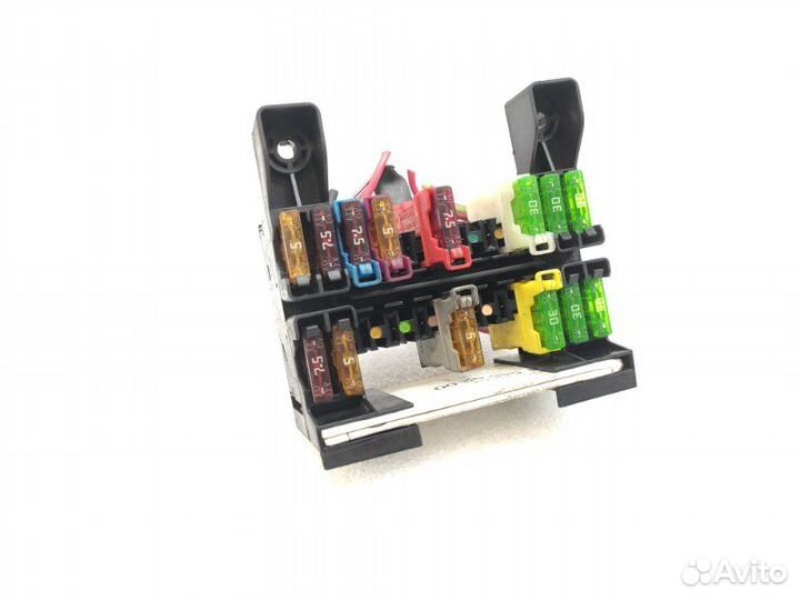Блок предохранителей салонный Mercedes-Benz