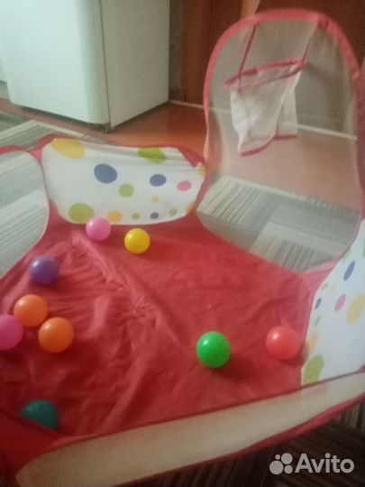 Сухой бассейн с шариками