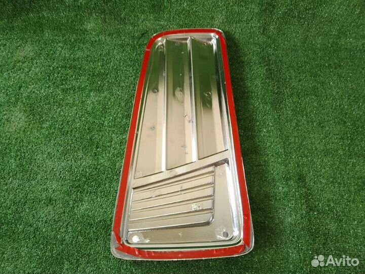 Накладка кабины правая Hino 500 2005