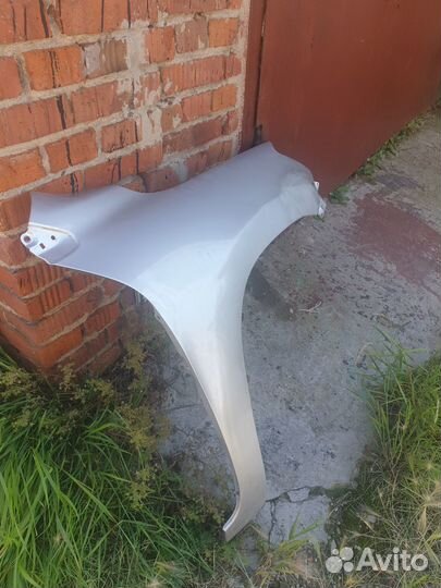 Крыло переднее правое toyota rav4 (ACA31)