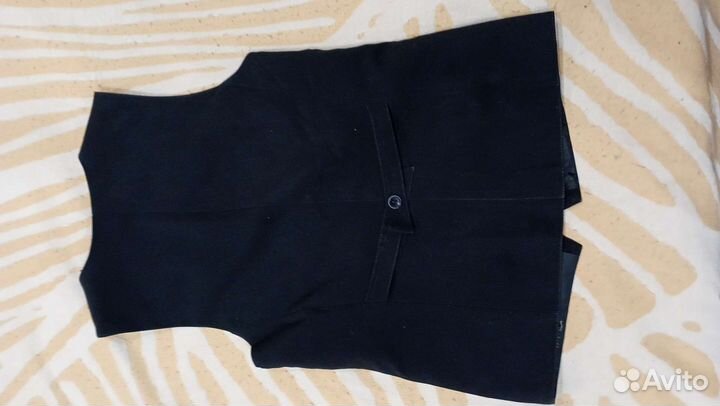 Жилетка для мальчика школьная 140