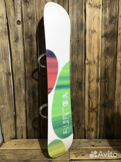 Женский сноуборд Burton 139 см с крепами Burton