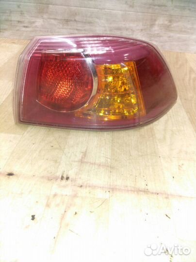 Фонарь задний правый Mitsubishi Lancer 10