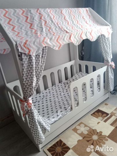 Кровать б/у,160 на 80