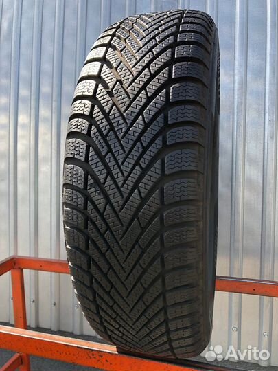 Pirelli Winter Cinturato 215/60 R17