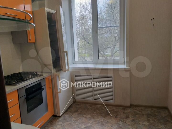 2-к. квартира, 60 м², 3/5 эт.