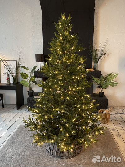 Елка искусственная