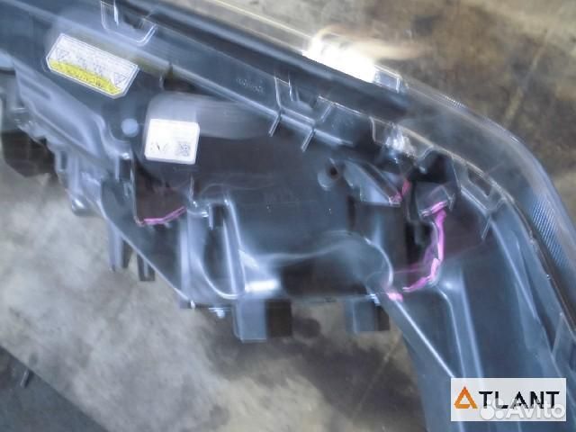 Фара правая toyota alphard