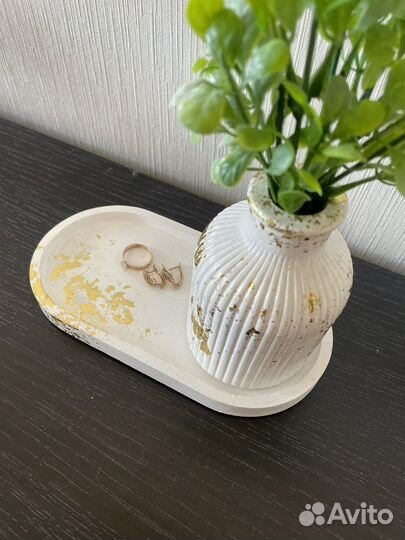 Ваза и поднос из гипса, ручная работа