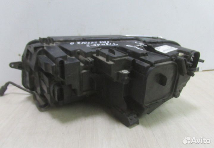 Фара правая LED Volkswagen Tiguan 2 oem 5NB941082D