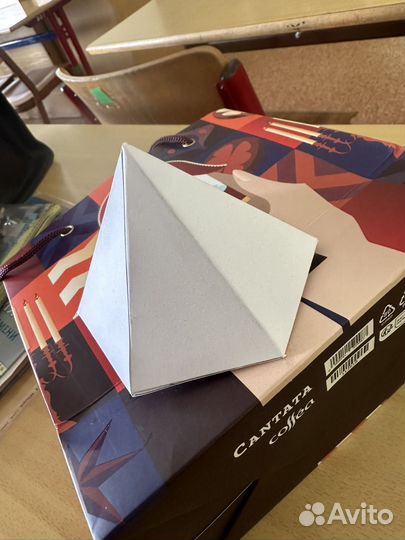 Пирамида из бумаги ручная работа