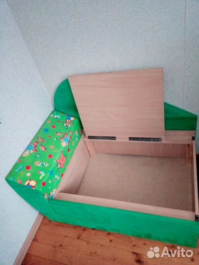Детский диванчик