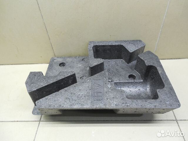 Ящик для инструментов Kuga 2008-2012