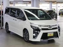 Toyota Voxy 2.0 CVT, 2020, 58 000 км, с пробегом, цена 1 830 000 руб.