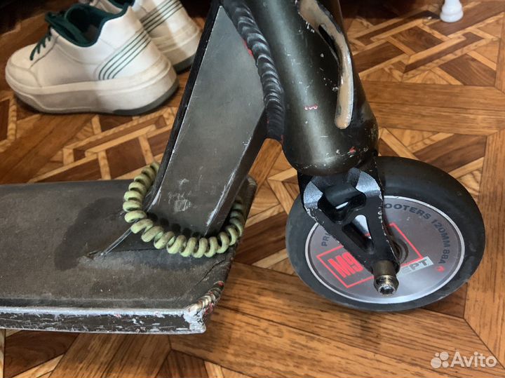 Трюковой самокат