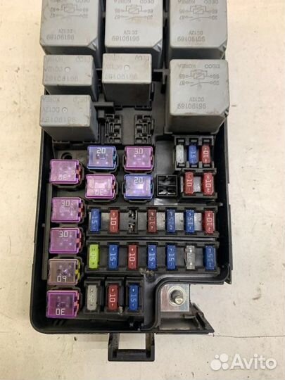 Блок предохранителей Chevrolet Lacetti седан 1.4