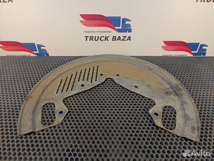 Пыльник тормозного диска левый