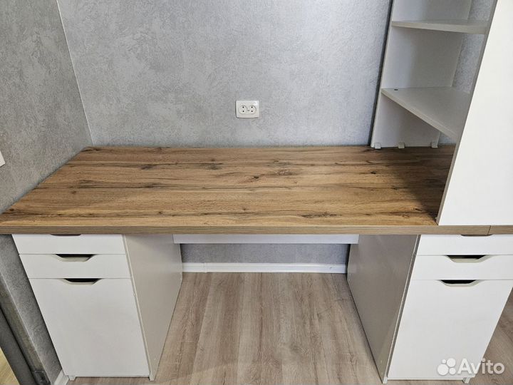 Продам компьютерный стол