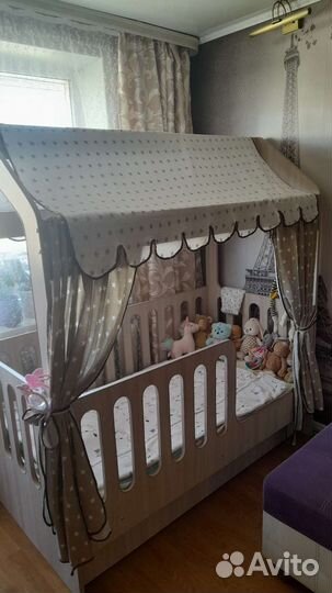 Детская кровать домик бу