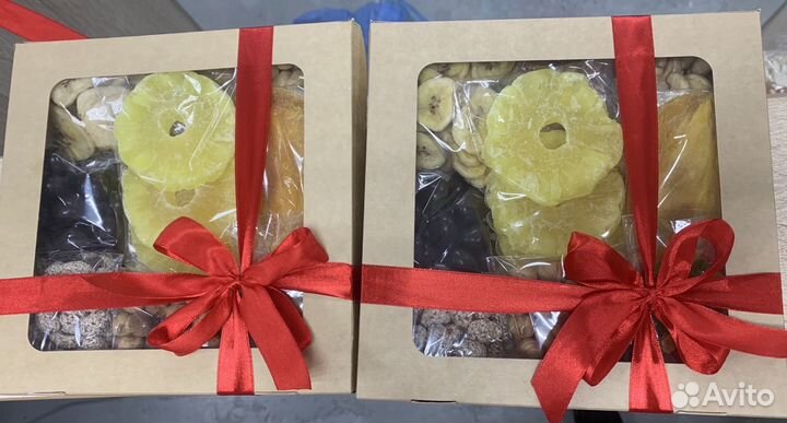 Подарочный набор из орехов на 1 сентября