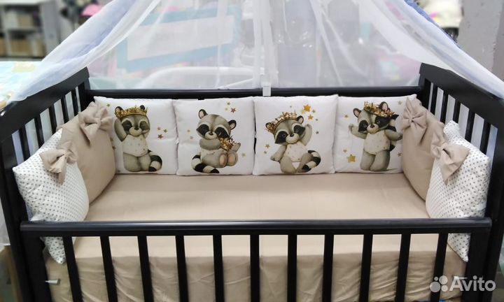 Комплект в детскую кроватку