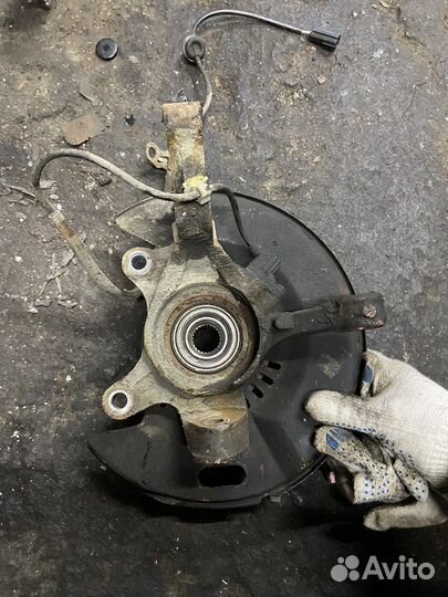 Кулак поворотный правый Geely MK