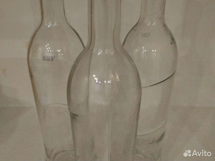 Бутылка стеклянная