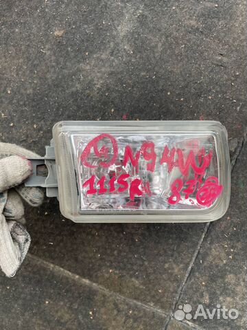 Фара противотуманная Mitsubishi Chariot N94W