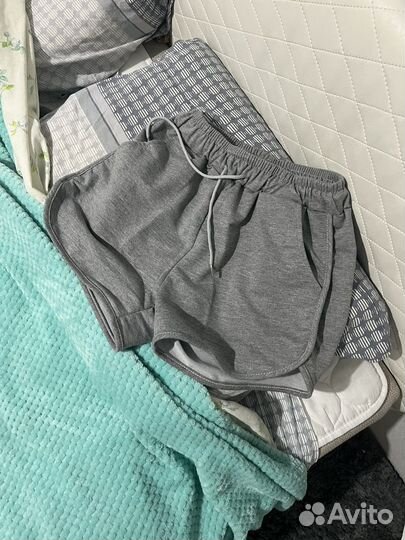 Шорты женские