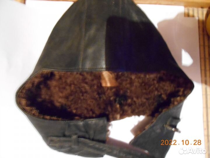 Шлем кожаный с мехом внутри