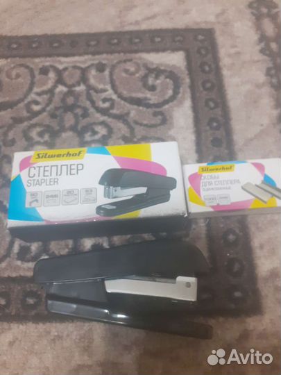 Степлер канцелярский