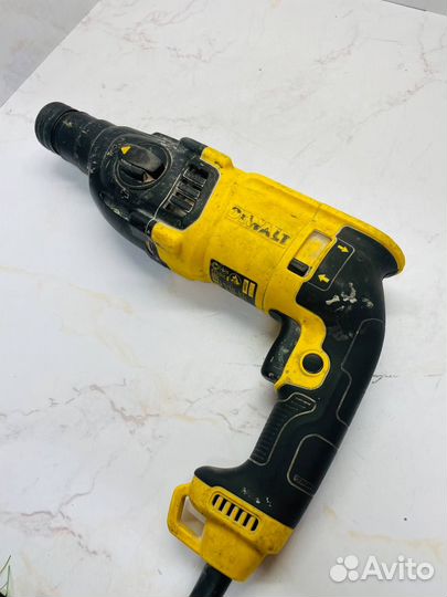 Перфоратор dewalt D 25133