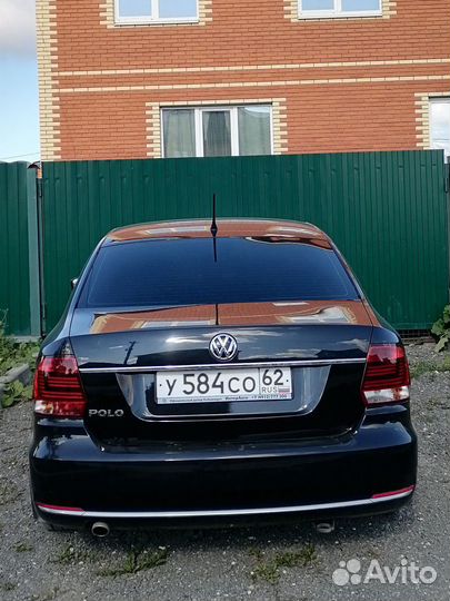 Молдинг крышки багажника volkswagen Polo V sedan