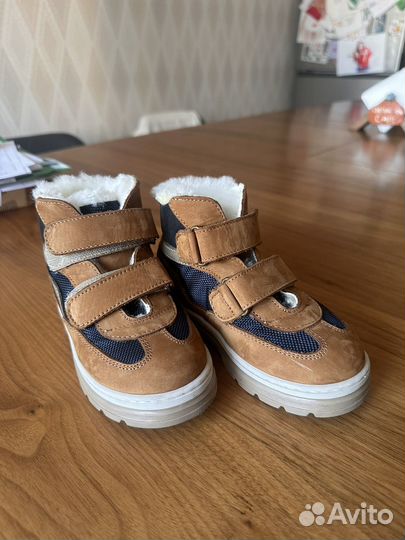 Ботинки зимние детские 26 р