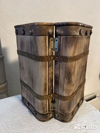 Сундук деревянный