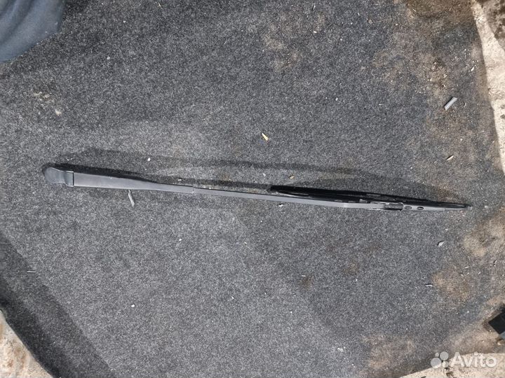 Задний поводок крышки багажника ваз-2114