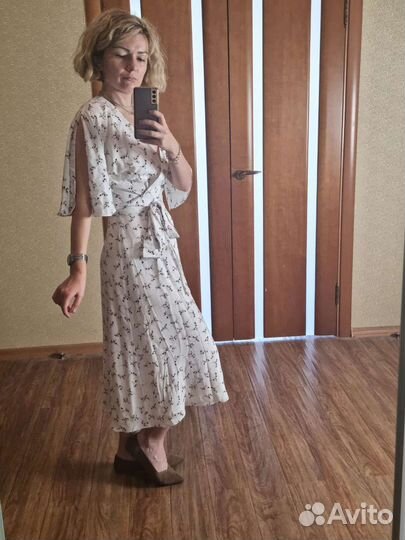 Платье с запахом. Размер 42-44