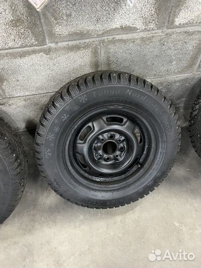 Зимняя резина R13 4:98 на дисках Ваз