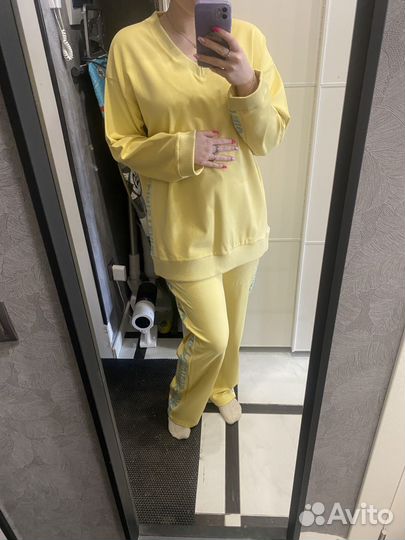 Спортивный костюм женский желтый свитшот и брюки