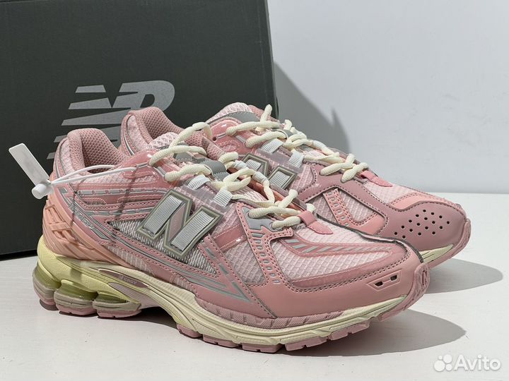 New Balance 1906U Lunar New Year - Shell Pink