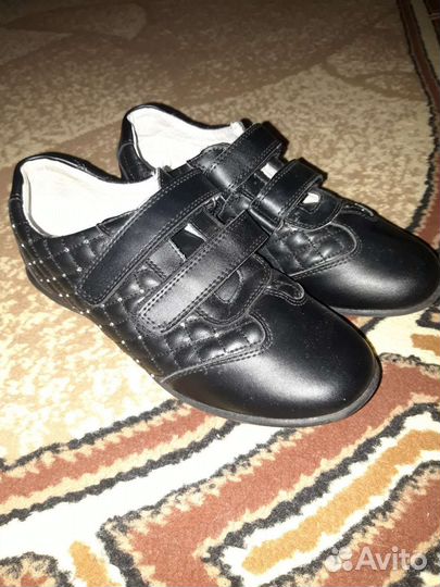 Ботинки для девочки