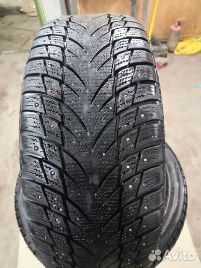 Effiplus Ice King 205/50 R17