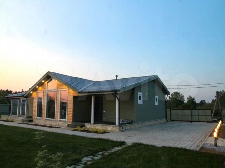 Дом 163 м² на участке 13 сот.