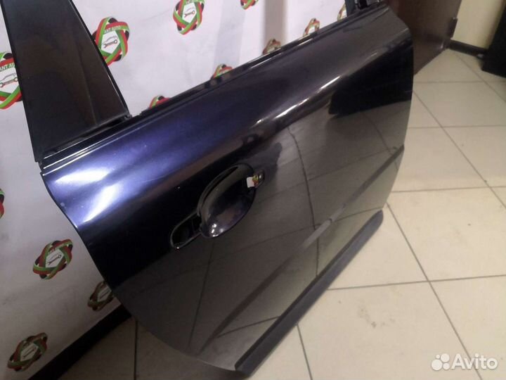 Volvo V70 Задняя правая дверь