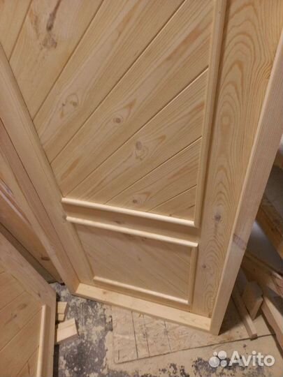 Двери массив сосна для дома и бани