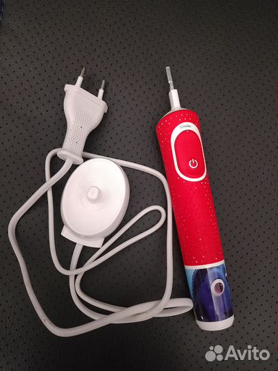 Детская электрическая зубная щётка бу